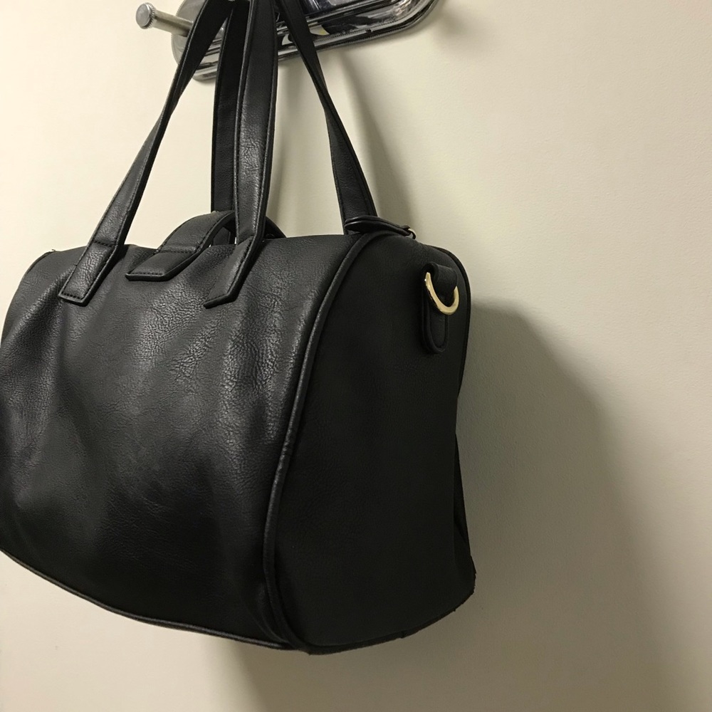 Nice Gussaci Black Gold Studded Bag! - Picture 6 of 13